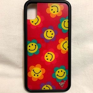 SMILEY FLOWERS WILDFLOWER XR CASE